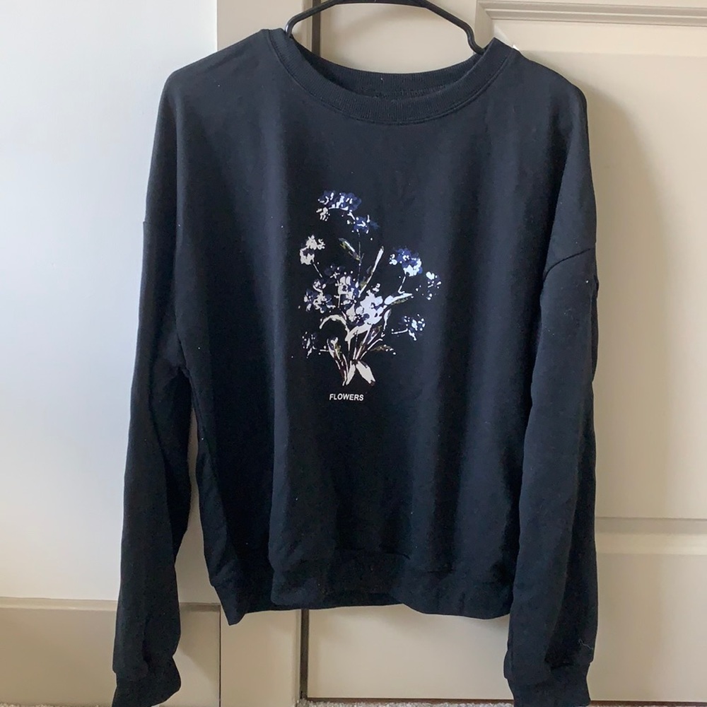 CREWNECK